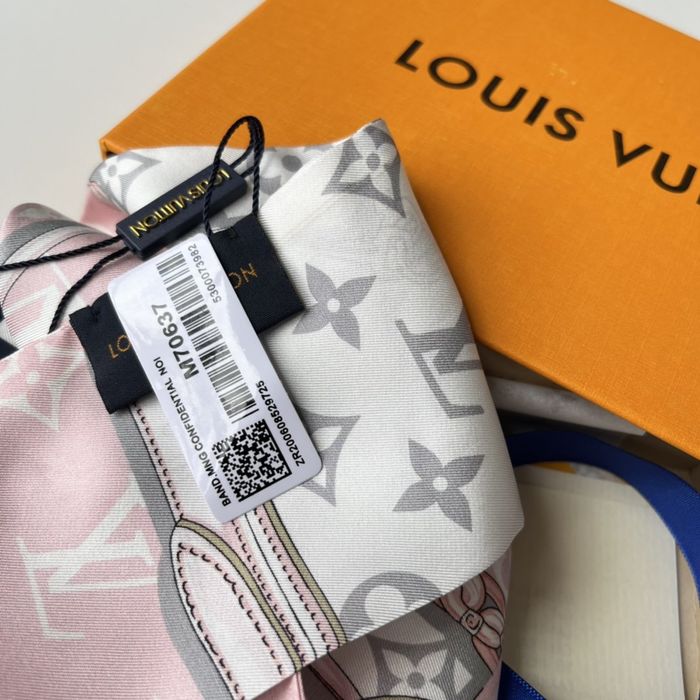 Louis Vuitton Scarf LVS00005